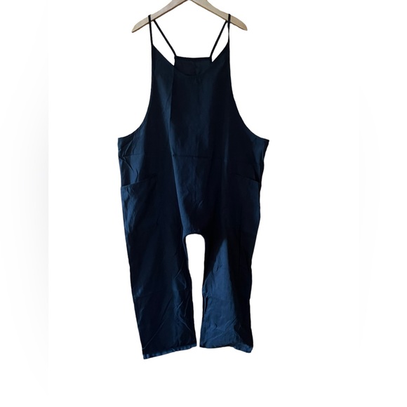 NWT‎ Unknown Source Black Baggy, Wide Leg Jumpsuit - Picture 1 of 7